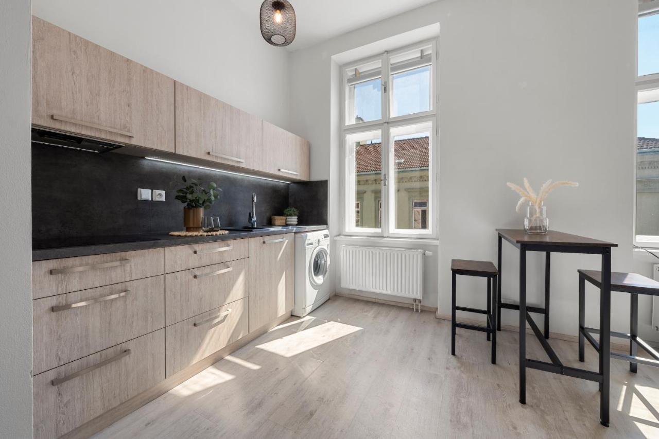 Stefanikova Rose Apartment *